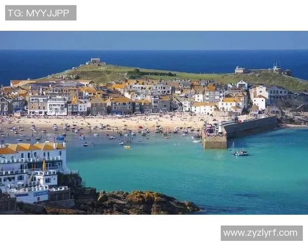 足球巨星打卡全球热门景点 纵览明星足迹与旅行热潮